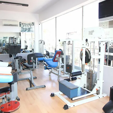 Porto Plazza מלון 3*