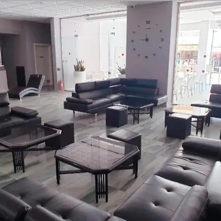 Porto Plazza הרסוניסוס