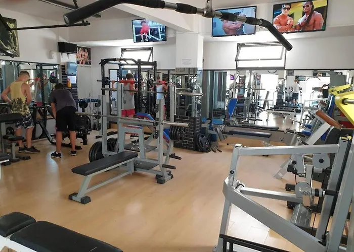 מלון Porto Plazza 3*