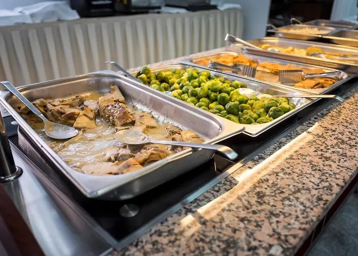 מלון Porto Plazza הרסוניסוס