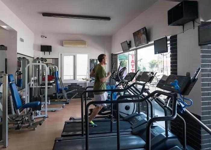 Porto Plazza מלון 3*