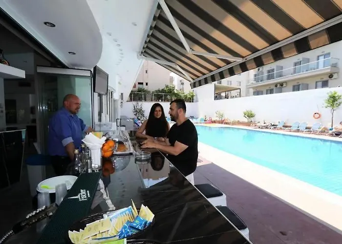 Porto Plazza מלון